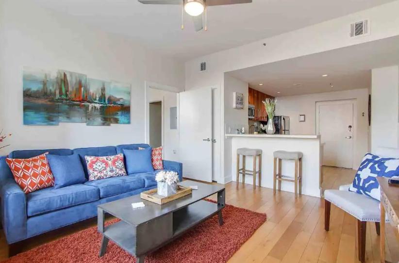 Amazing Condos Beautiful View 2 Blocks To French Quarter, Small Rooftop Pool, Gym, Seanger Theater, Super Dome, And Bourbon St Новый Орлеан Экстерьер фото